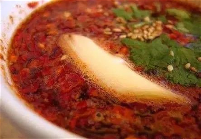 大理特色美食推薦：去大理，一定要吃一場生皮