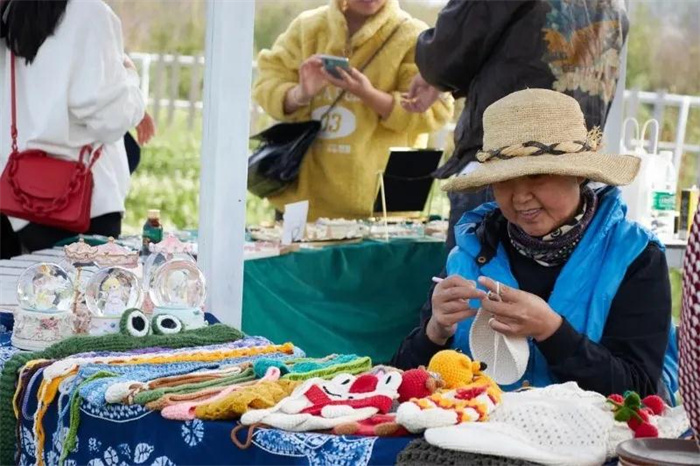 大理旅行：洱海邊，稻田里的集市；“文藝小青年們“”不一樣的