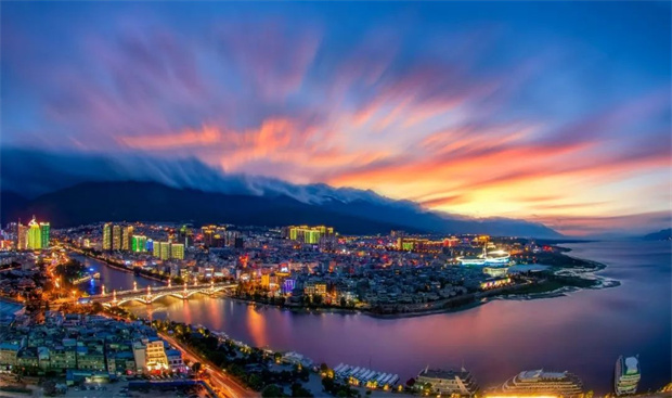 云南旅游,云南旅行社,云南團(tuán)建公司,云南策劃公司,云南會(huì)議會(huì)展,云南活動(dòng)執(zhí)行,大理旅游,大理旅行社,大理團(tuán)建公司,大理策劃公司,大理會(huì)議會(huì)議會(huì)展,大理活動(dòng)執(zhí)行：夜游大理，有多愜意？